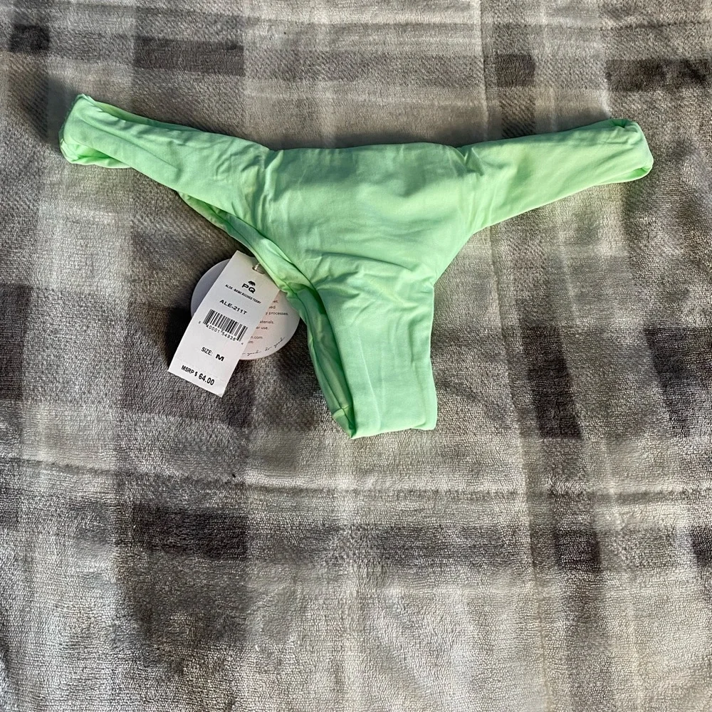 PilyQ PQ Swim Aloe Bikini bottom M NWT - Picture 2 of 3